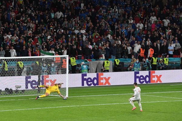 Fútbol en estado puro: Morata salvó y luego eliminó a ...