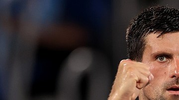 'Nole' venció a Nishikori y también avanzó a semifinales en dobles mixtos.