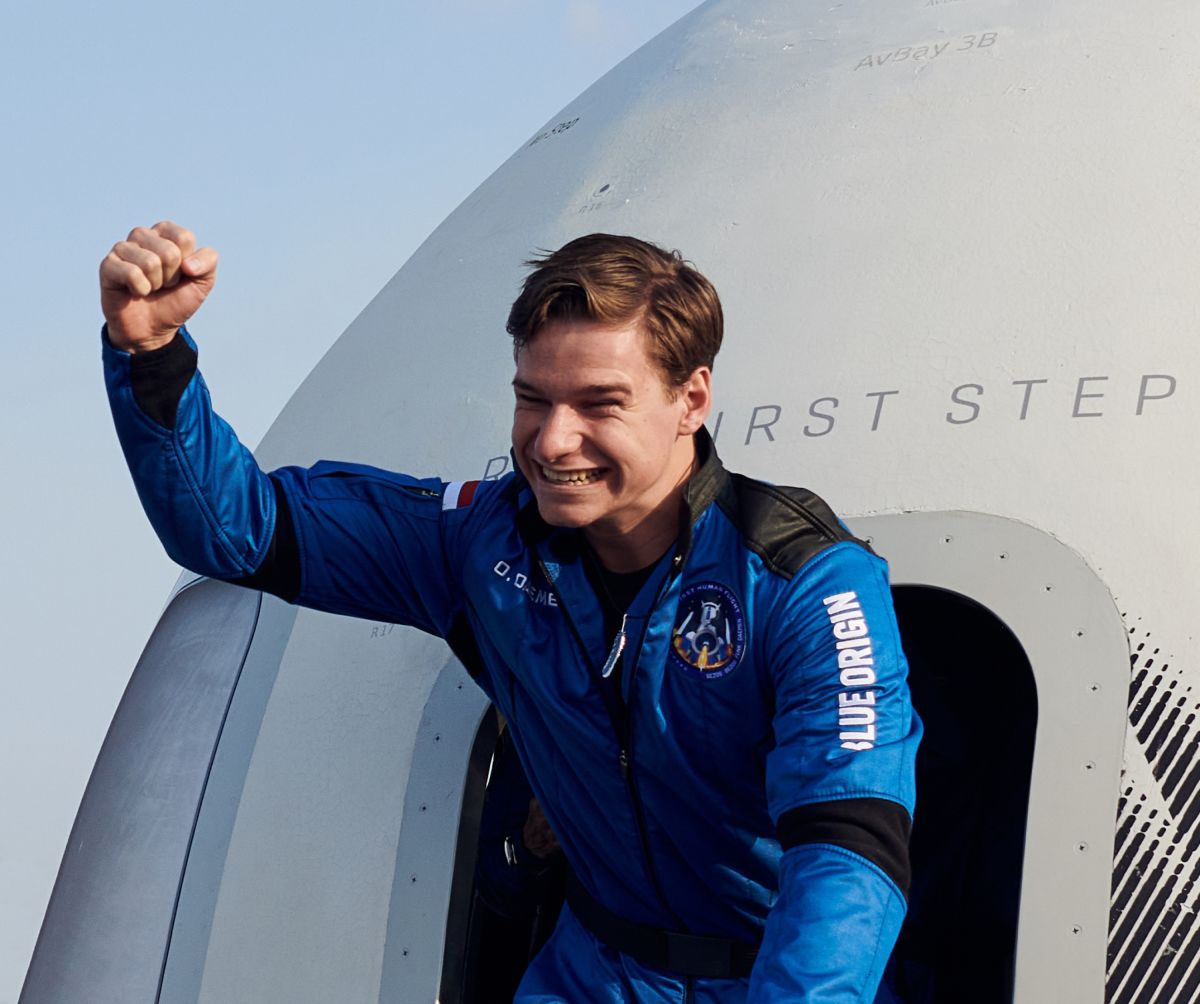Oliver Daemen, the young man who flew with Bezos into space, confessed
