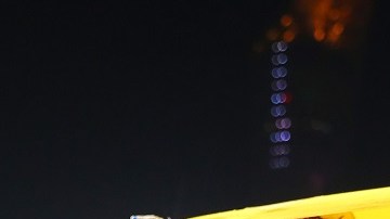 Rojas llegó a Tokio horas más tarde con su entrenador personal.