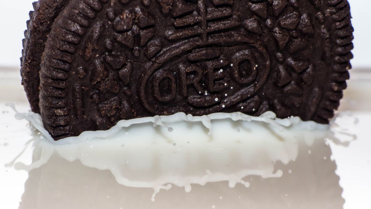 Oreo lanzará dos nuevos sabores de galleta de edición limitada en julio y agosto de 2021. 