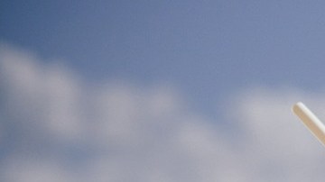 Si no vas a rentar auto o quedarte en un hotel, recuerda que los precios de Uber, Lyft y Airbnb también están aumentando.
