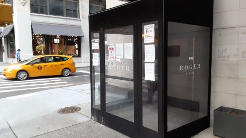 Hotel temporalmente cerrado en Midtown East, NYC.