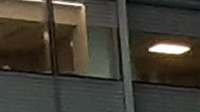 Unidades de NYPD y FDNY en un hospital.