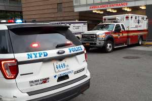 Hispano drogado y sin licencia arrolló fatalmente a joven paramédico en Nueva York; sus niñas iban en el auto y resultaron heridas
