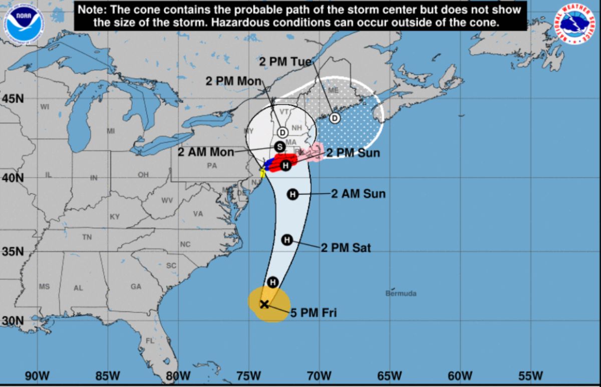 New York and Connecticut are low on alert as storm Henri gains hurricane force
