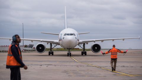 French nationals arrive in Paris after being evacuated from Kabul