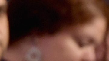 Adamari López le menea la cadera a Nacho Lozano y admite que le gusta el argüende.