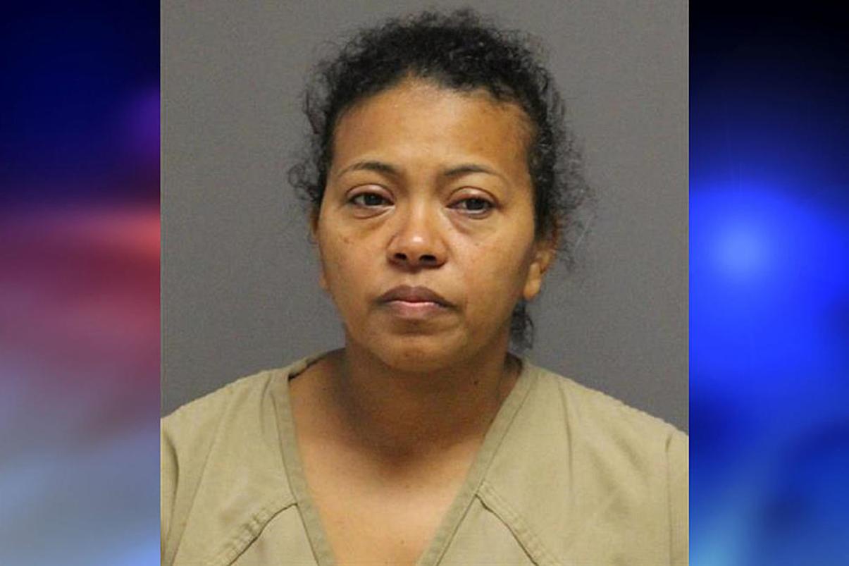 Guardia de prisiones de Nueva York mató a su esposo en casa, baleándolo en el rostro