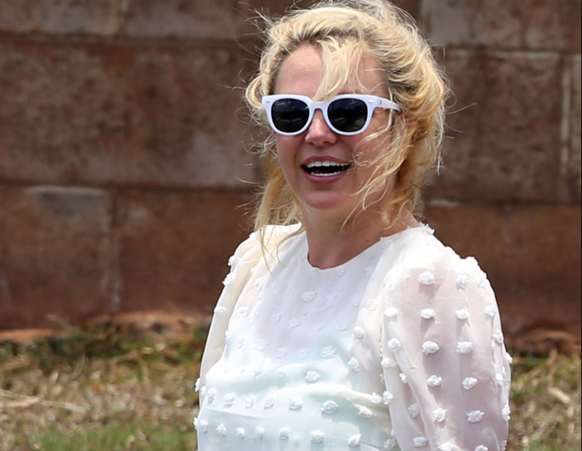 Housekeeper alleges that Britney Spears beat her and opens investigation against the singer Housekeeper alleges that Britney Spears beat her and opens investigation against the singer