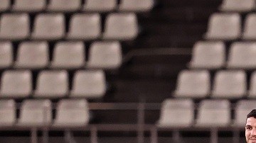 Dani Alves fue el primero en convertir su penal.