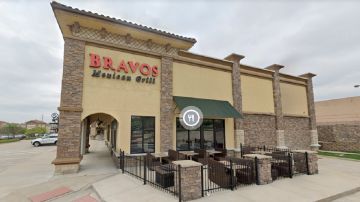 El restaurante  Bravos Mexican Grill en Overland Park, Missouri, era parte del esquema delicuencial.