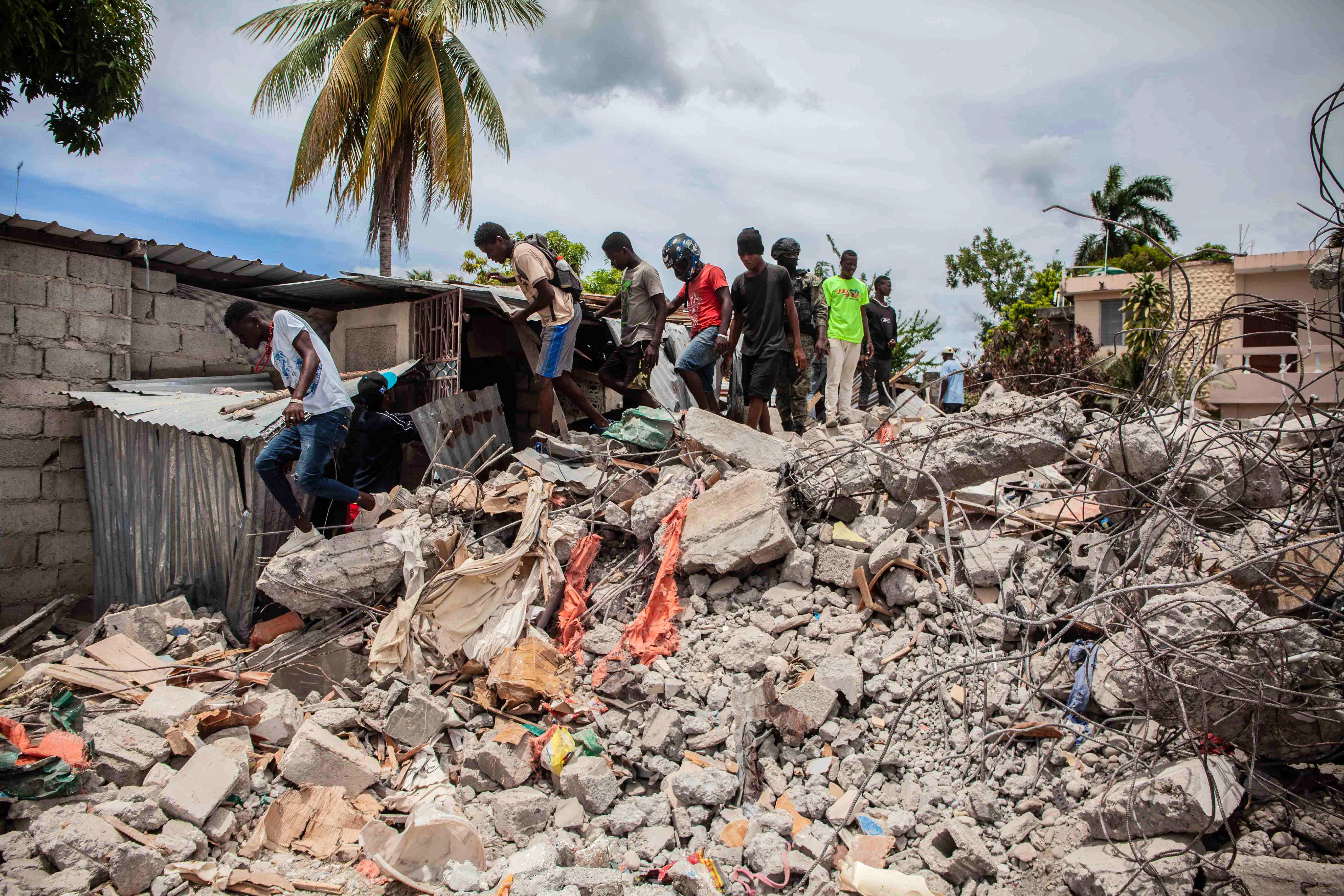 Dron Muestra Imágenes Aéreas De Devastación En Haití Tras Terremoto ...