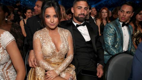 Becky G junto a su nuevo el jugador de fútbol Sebastian Lletget.