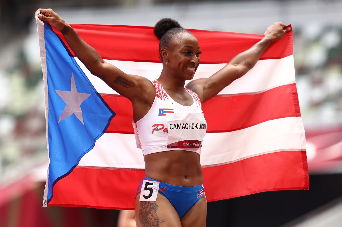 Legends of Puerto Rico: Jasmine Camacho-Quinn won the first Puerto Rican Olympic gold medal in athletics and received congratulations from Daddy Yankee