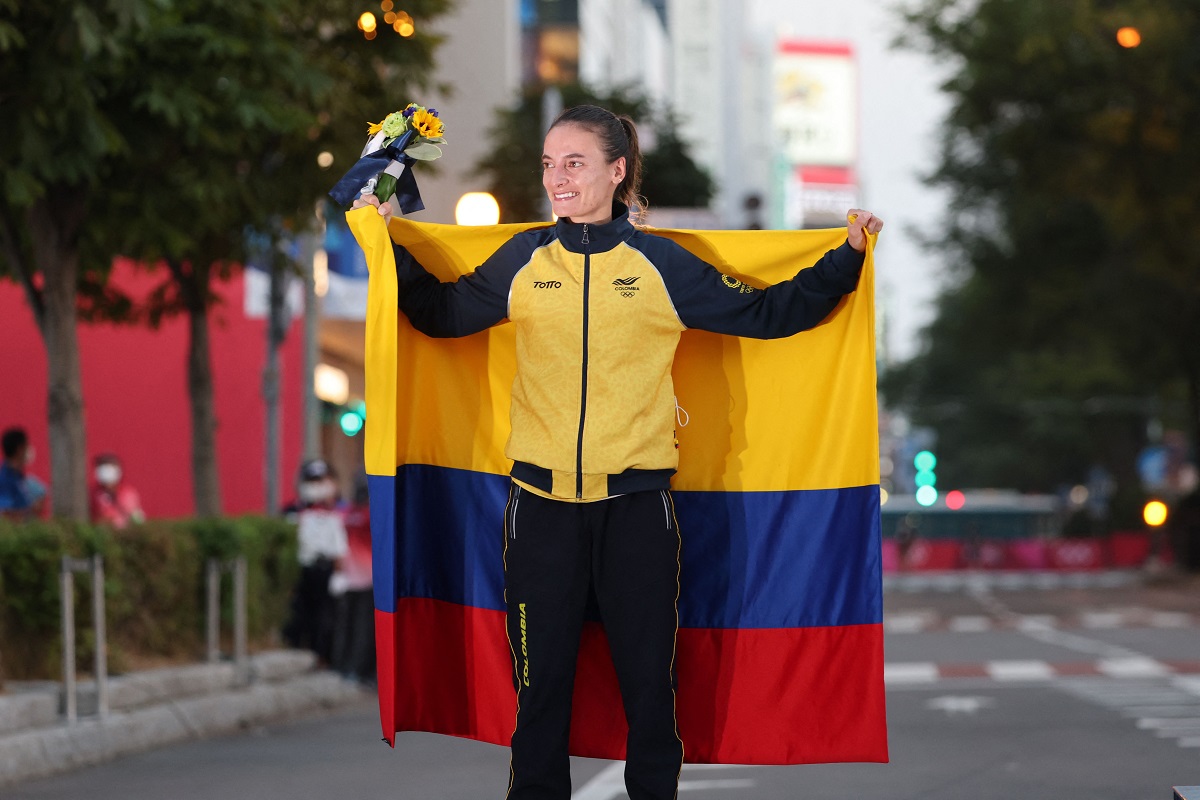 Colombia celebrated a surprising silver medal for Lorena Arenas in the 20 km march