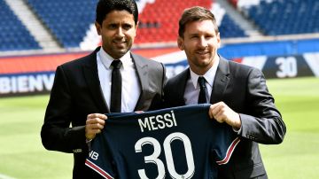 Mbappe recibe a Messi