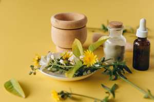 5 hierbas medicinales para aliviar el dolor de ciática