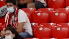 El entrenador del FC Barcelona en la segunda jornada de La Liga española.