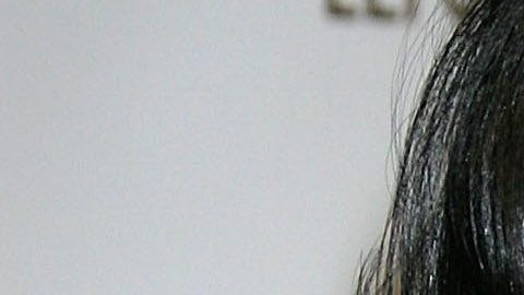 Destruyen con fuertes críticas los pies de Salma Hayek y dicen que son horribles.