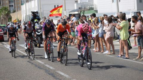 El muevo líder es el esloveno Primoz Roglic, gran favorito a levantar el título.