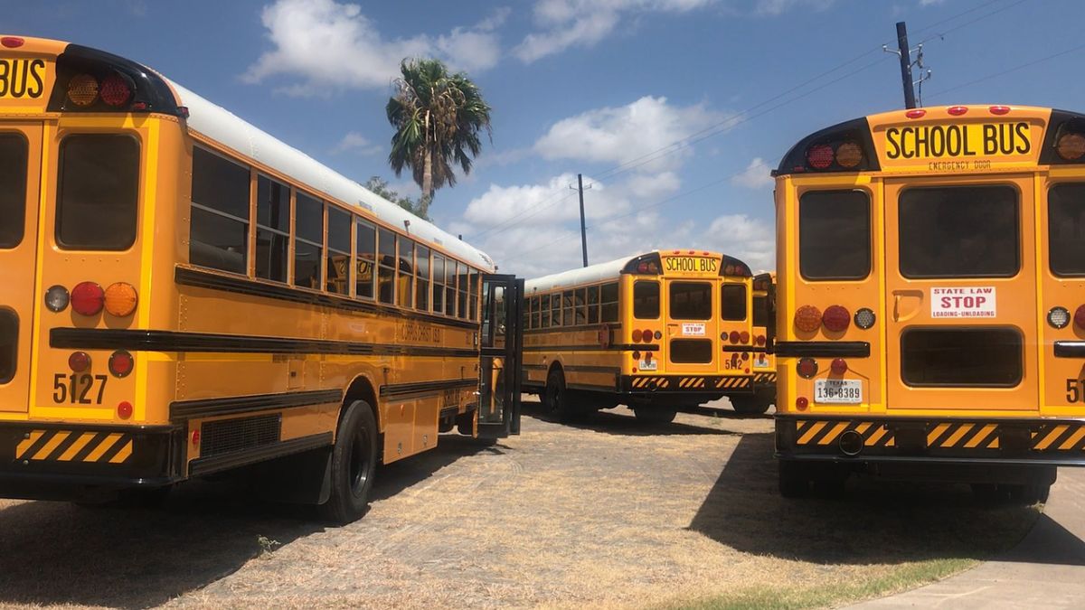 Due to lack of bus drivers in the United States, a school pays parents $ 700 to bring their own children Due to lack of bus drivers in the United States, a school pays parents $ 700 to bring their own children