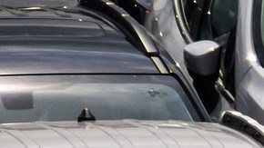 La escasez de chips semiconductores es la principal razón de la falta de producción de coches nuevos.