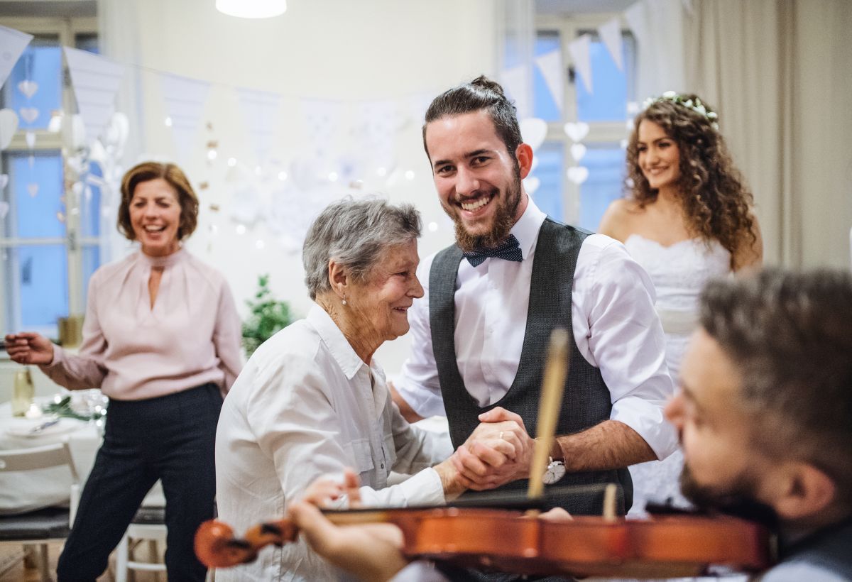 Bride decides not to invite her groom’s grandmother to the wedding because “it would ruin the party”