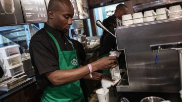 En años anteriores ya había rumores de que los trabajadores de Starbucks estaban planeando hacer un sindicato, pero hasta ahora se está haciendo realidad.