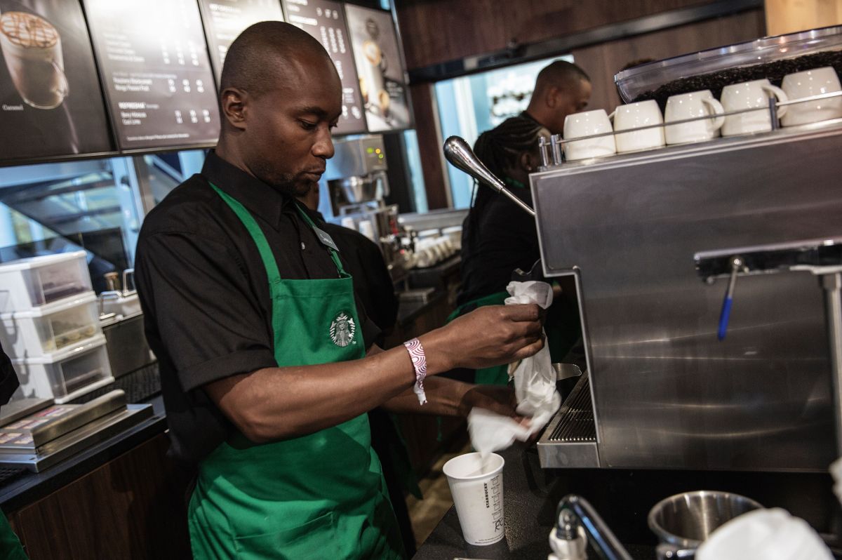 50 Starbucks employees try to form a union in New York