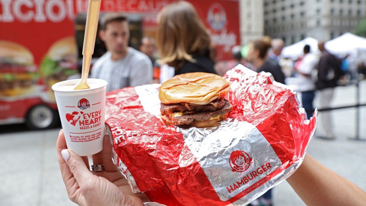 Wendy’s will give FREE sandwiches this Friday and Saturday with no minimum purchase required