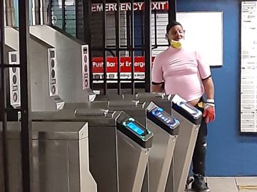Cobrador de "peaje" en el Metro de Nueva York