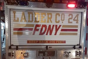 Incendio mortal: un muerto y dos heridos en apartamento de Nueva York