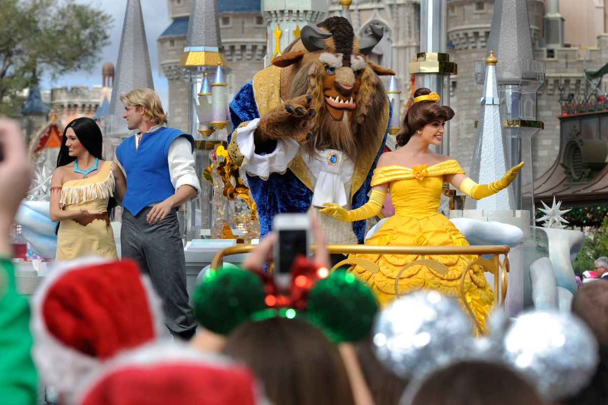 Disneyland park visitor expelled for harassing and improperly touching character