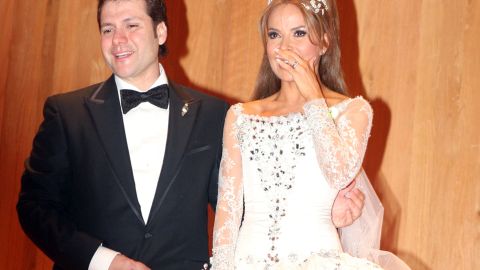 Gloria Trevi y su esposo Armando Gómez enfrentan cargos por lavado de dinero y evasión de impuestos. Pueden terminar en la cárcel.