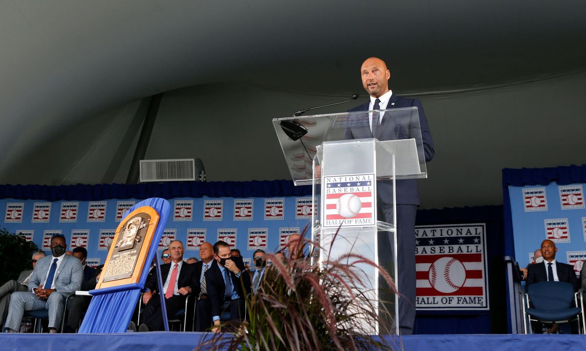 Derek Jeter was inducted into the Hall of Fame amidst the gazes of his famous nephew and Michael Jordan