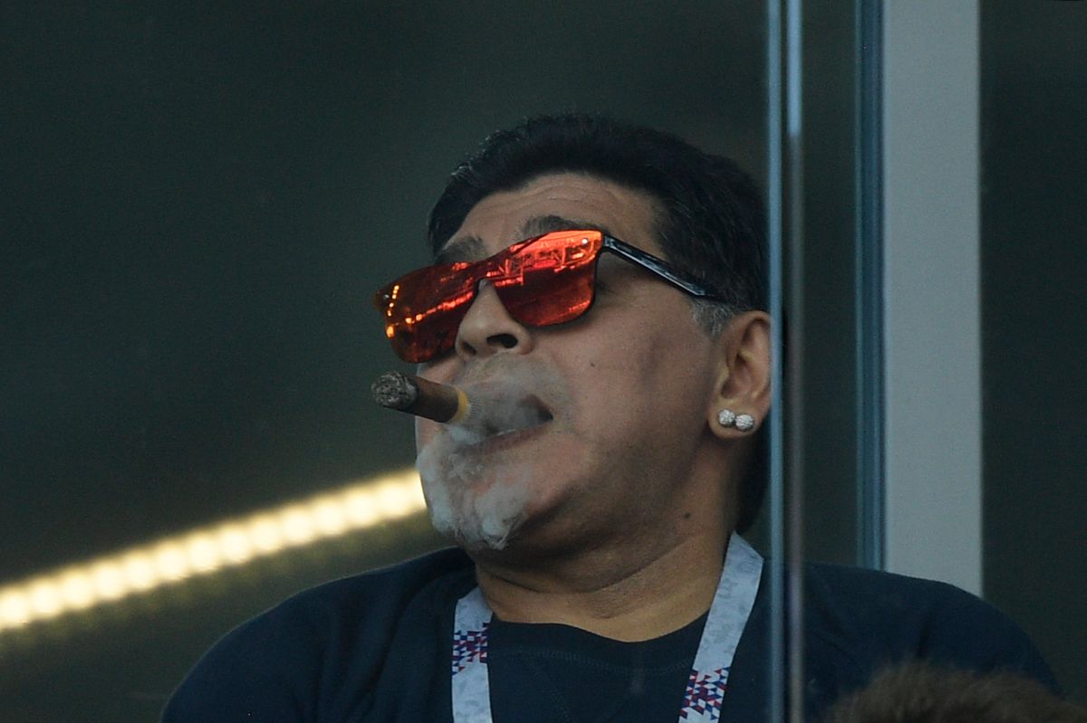 Diego Maradona es acusado de ser violento con una exnovia