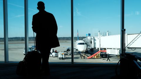 Bruselas celebra que EE.UU. permita entrada de europeos vacunados