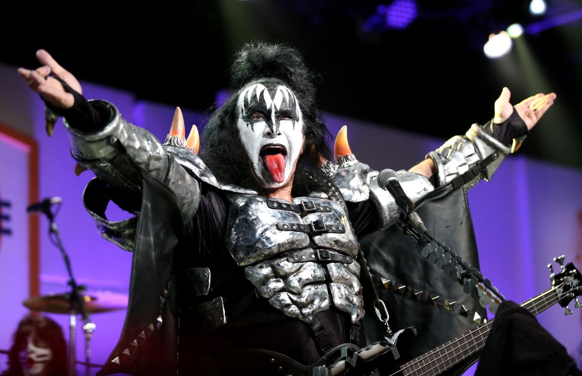 KISS ‘Gene Simmons tests positive for Covid-19 and band postpones US tour