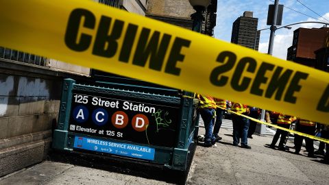 Hombre es apuñalado durante discusión en tren con destino al Bronx