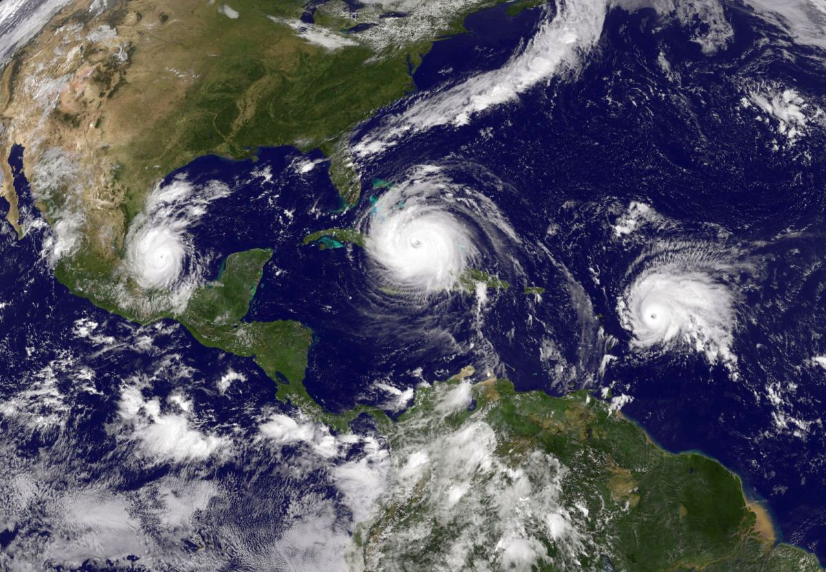 Hurricane Sam Strengthens Northwest Advance Over Atlantic Waters