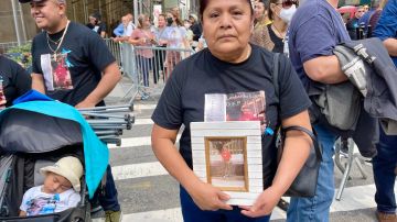 Entre los familiares de las víctimas de los ataques terroristas del 9/11 que asistieron al evento de conmemoración se encontraban decenas de hispanos como la mexicana Imelda Torres, quien perdió a su esposo en las Torres Gemelas.