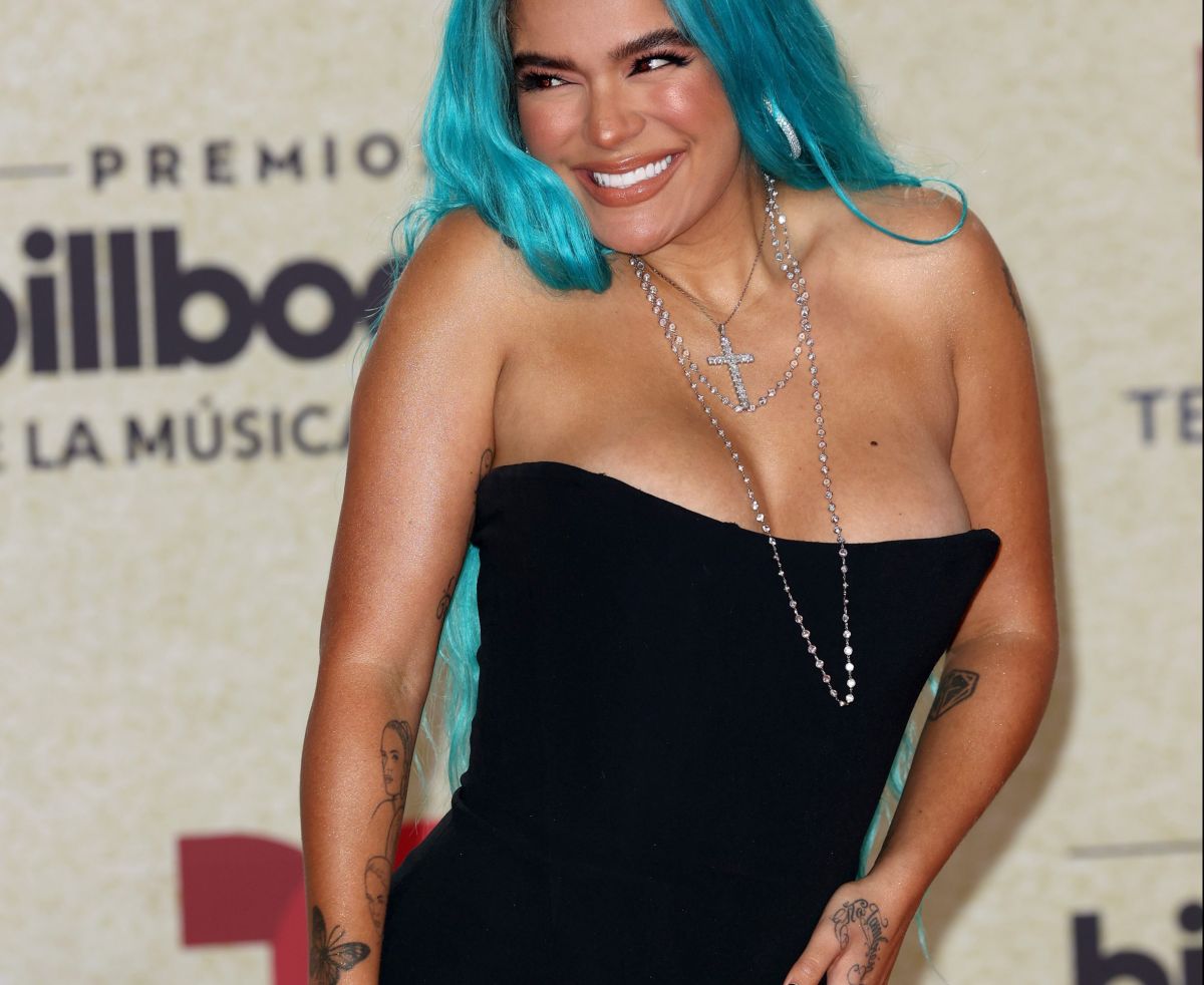 Karol G ganha prêmio de Melhor Artista feminina latina no Billboard Music Awards2021 - Jornal de Brasília