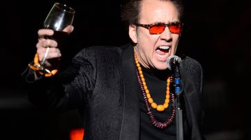 Video. Fan pilla al actor Nicolas Cage mega borracho en restaurante de Las Vegas. Le pidieron retirarse.