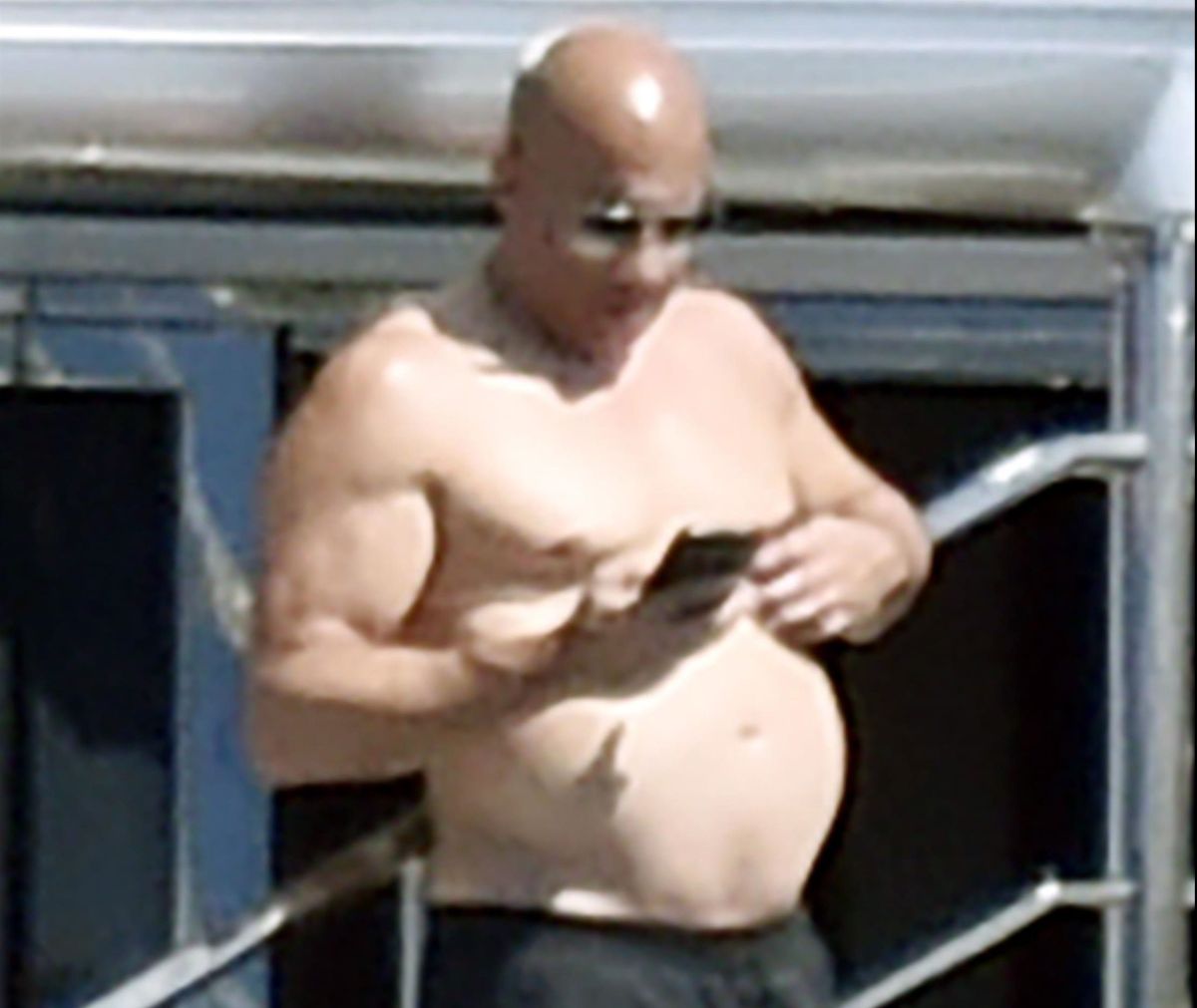 Vin Diesel luce irreconocible y los fans se preocupan por su sobrepeso.