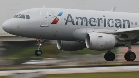 mascarilla-niño-american-airlines