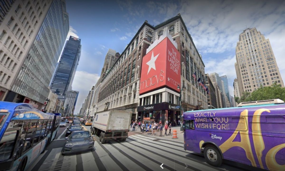 Pelea de gigantes en Nueva York: tienda Macy’s demanda para evitar que Amazon le quite la exclusividad