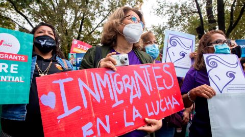 Miles de inmigrantes presionaron en Washington, D.C., a congresistas por una reforma migratoria.