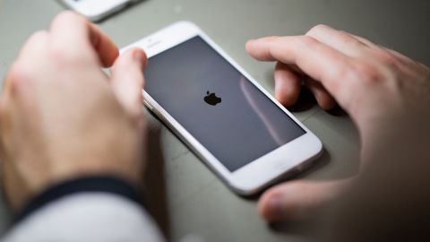 Algunos especialistas dicen que Apple hará el anuncio oficial del teléfono la tercera semana de septiembre.
