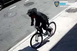 Mujer y turista de California acuchillados en calles de Nueva York: dramático video de NYPD